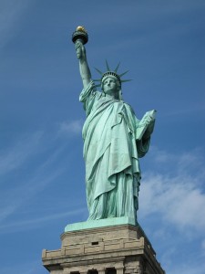 Die berühmte Freiheitsstatue in New York - Liberty Island.