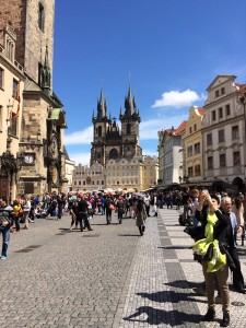 Unterwegs im historischen Prag.