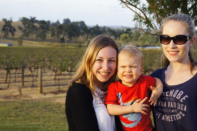 Hunter Valley: Riley, Sarah und ich