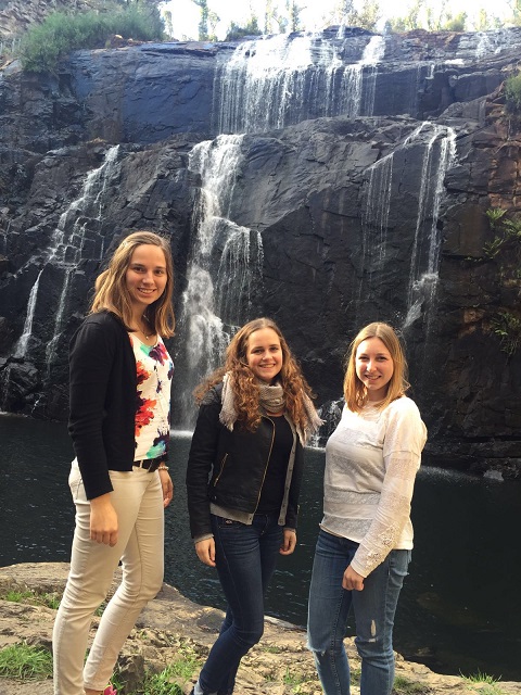 Wir am Wasserfall