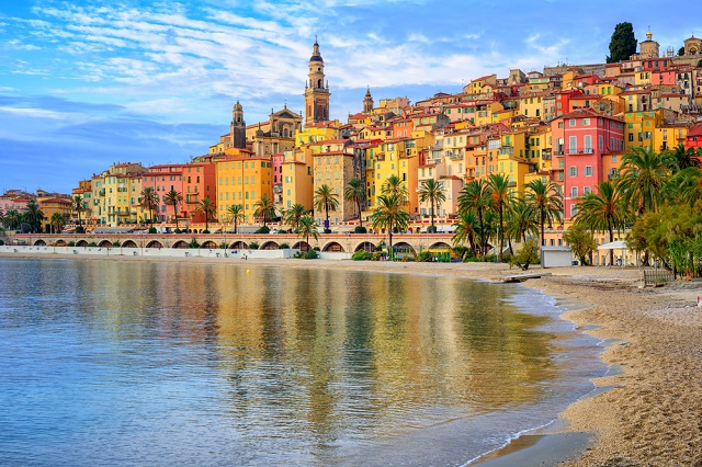Nizza ist die traditionsreiche Perle an der Côte d'Azur